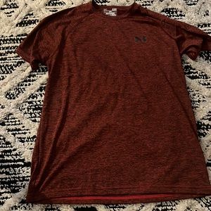 Men’s Red UA Shirt
